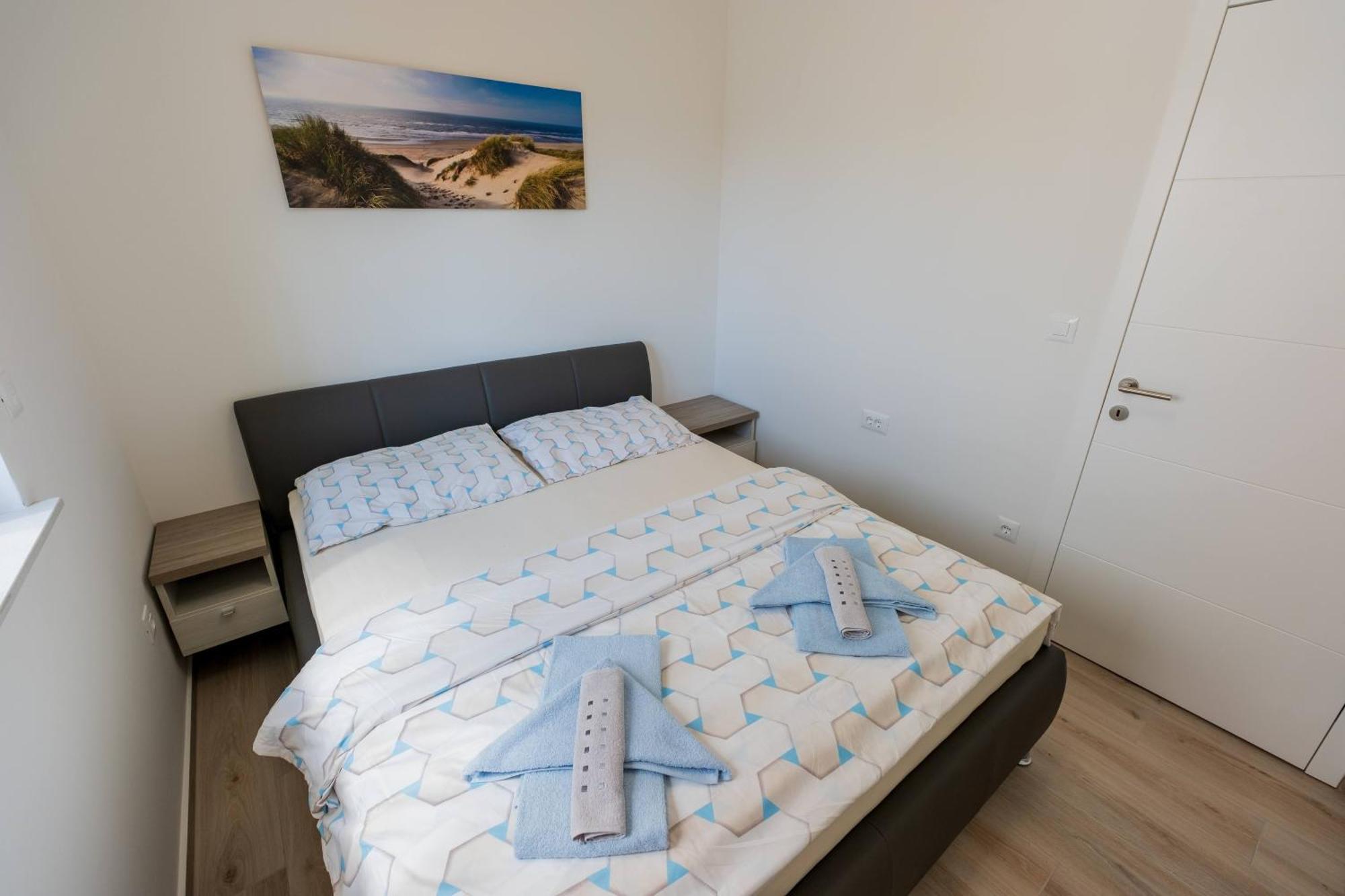 Three-Bedroom Premium Holiday Home Atmosfera With Private Pool&Sauna Vodice Exteriör bild