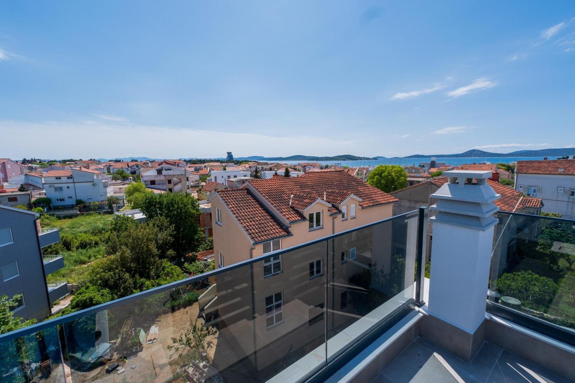 Three-Bedroom Premium Holiday Home Atmosfera With Private Pool&Sauna Vodice Exteriör bild